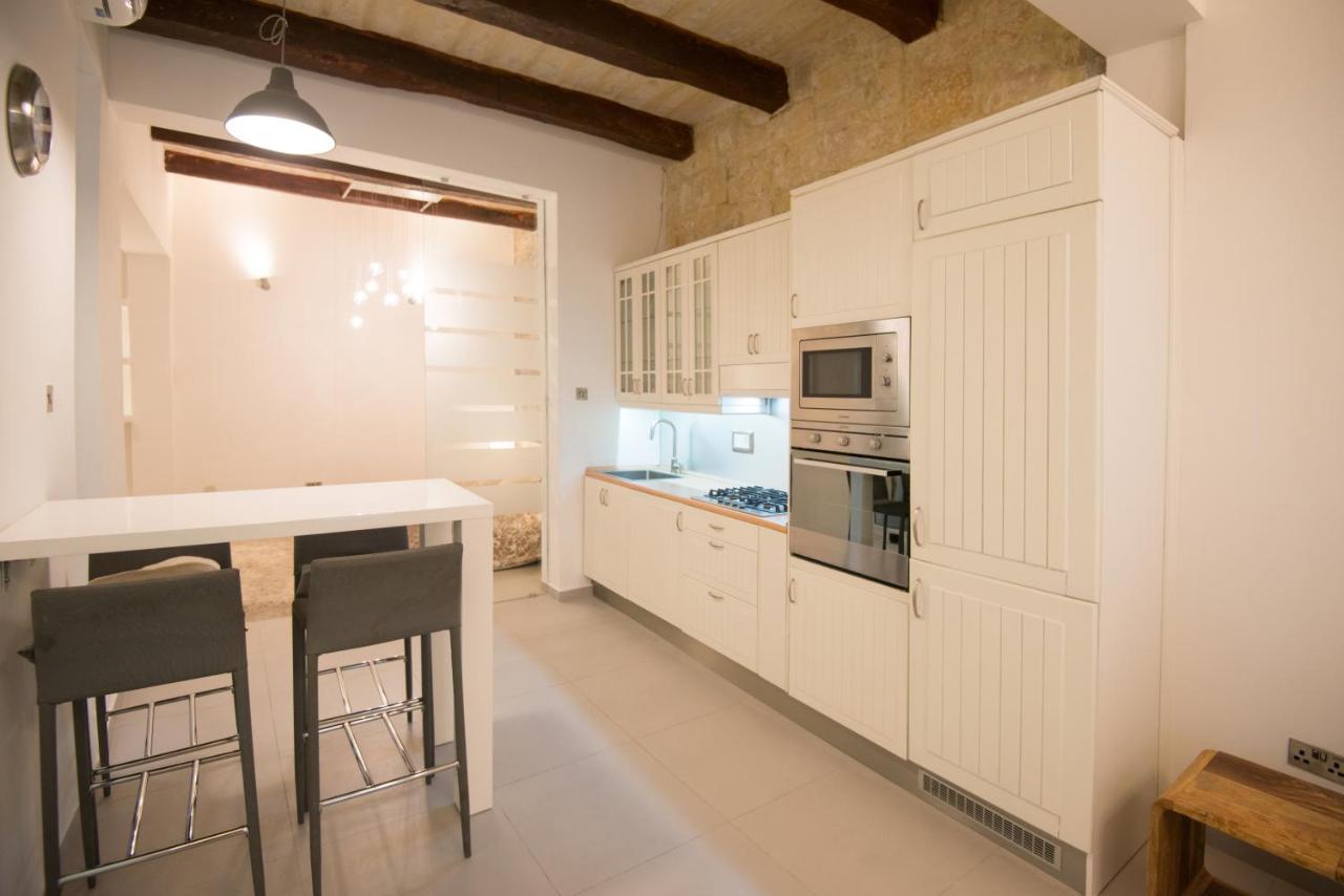 Valletta Most Central Studio Apartment 16Th-Century Building Bagian luar foto