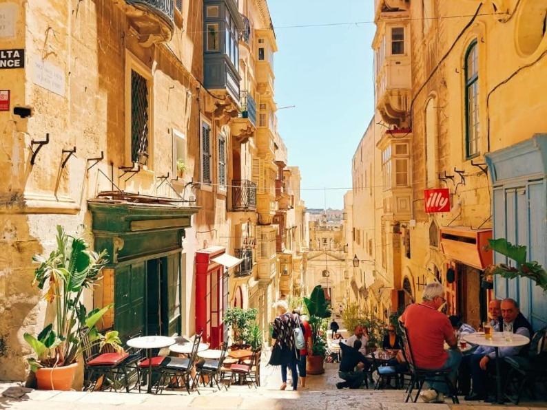 Valletta Most Central Studio Apartment 16Th-Century Building Bagian luar foto