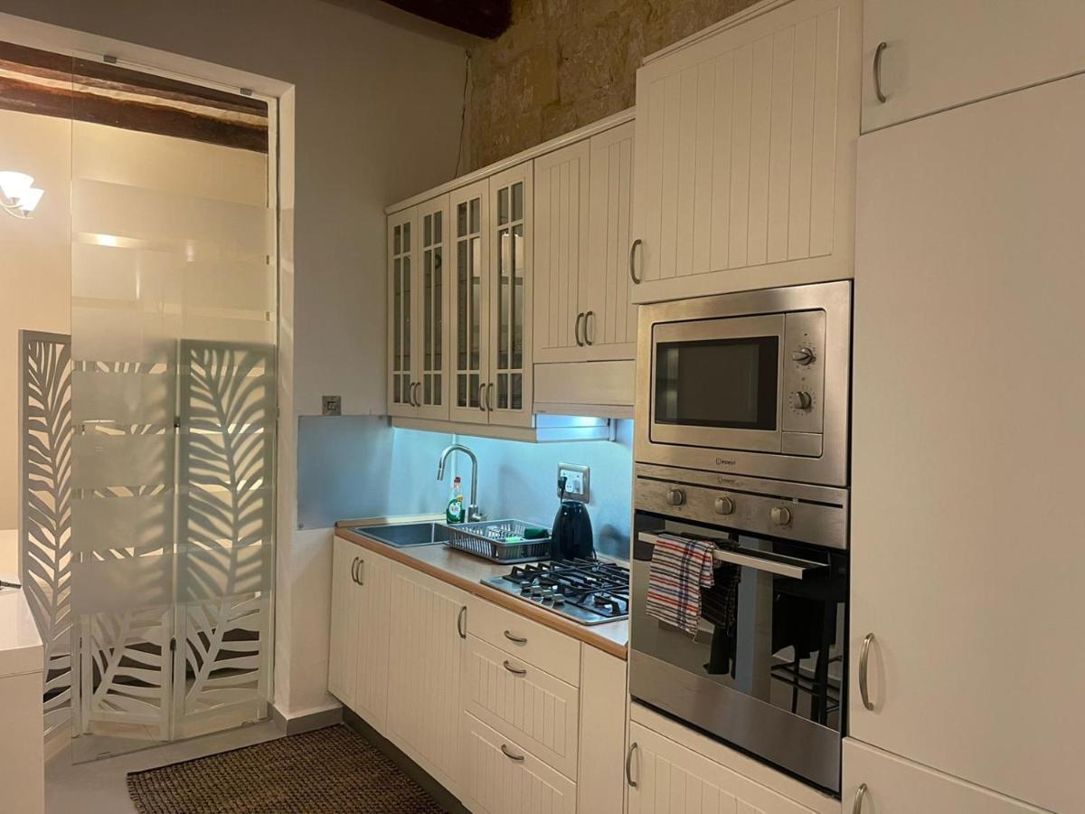 Valletta Most Central Studio Apartment 16Th-Century Building Bagian luar foto