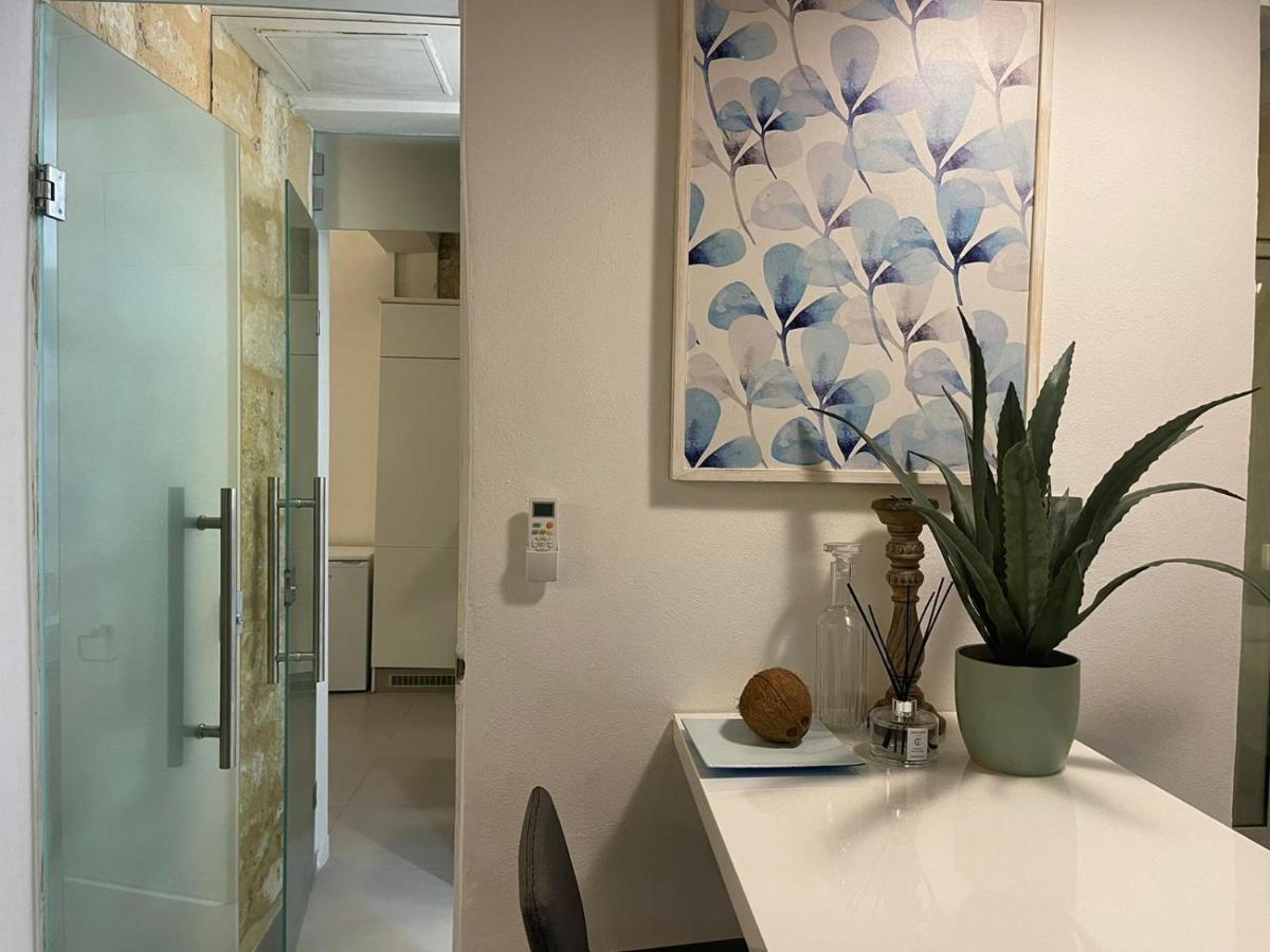 Valletta Most Central Studio Apartment 16Th-Century Building Bagian luar foto